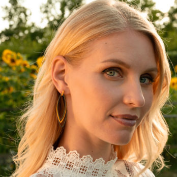 Boucles d'oreille en argent doré et patine, bijoux de créateur
